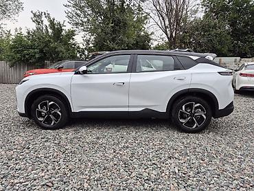 byd e1: Dongfeng : 2026 г., Электромобиль, Кроссовер — 8