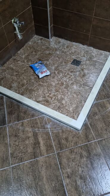 Duş poddonları: Duş gövdəsi/qabının hazırlanması – keramika və mərmər plitələrdən — 32