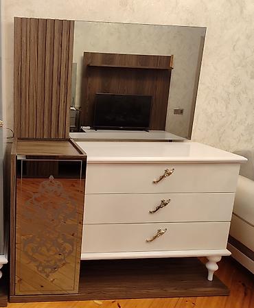 kamot satilir: Qonaq otağı üçün vitrindən və komoddan ibarət dekorativ mebel dəsti — 4