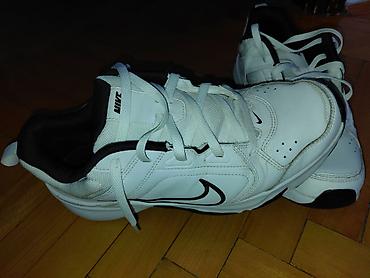 harry potter sat 1: Nike muške patike – bele sa crnim detaljima (model sa Nike Swoosh sa — 3