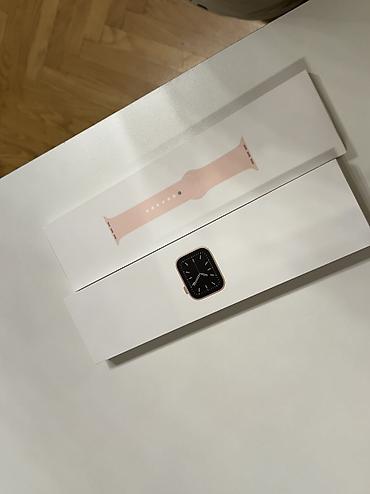 Smart qolbaqlar: Apple Watch 6 44mm Alınıb amma heç demek olarki isdifade — 6