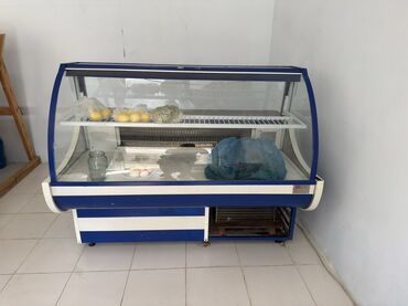 ПО для бизнеса: Bu soyuducu vitrin qida məhsullarını saxlamaq və sərgiləmək üçün