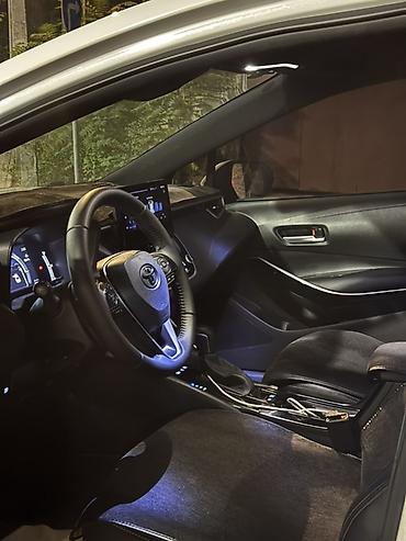 start: Toyota Corolla: 2023 г., 1.8 л, Гибрид, Седан — 7