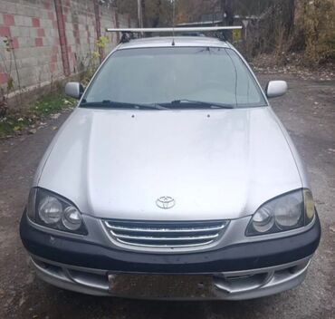 Toyota: Toyota Avensis: 1999 г., 2 л, Механика, Бензин, Седан