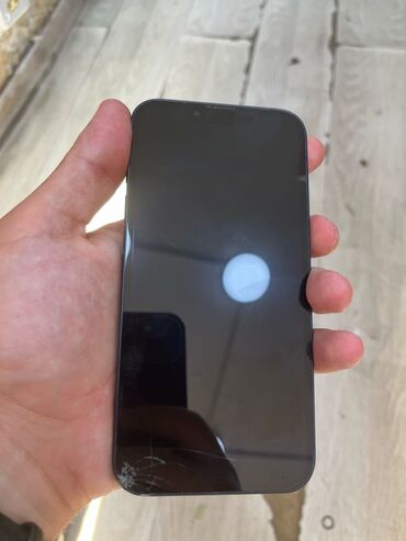 Stəkanlar: IPhone 13, 128 GB
