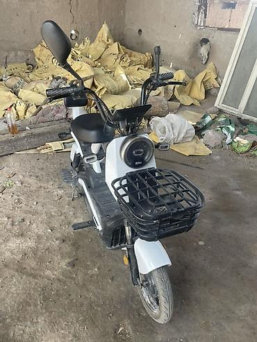 Другой электротранспорт: Электроскутер iBike (белый) - Компактный городской электроскутер с — 8