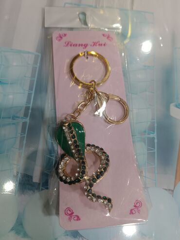 Breloklar: Milli Brloklar 3azn Xrustal Qaşlı dəmir Brloklar 9azn. Gözəl rəngli -da lalafo.az — 18 Breloklar: Milli Brloklar 3azn Xrustal Qaşlı dəmir Brloklar 9azn. Gözəl rəngli — 18