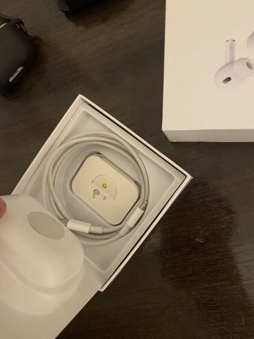 Qulaqlıqlar: Airpods yenidir, turkiya istehsali orginalla bire bir