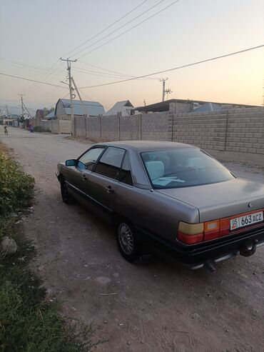муссо двигателя: Audi 100: 1987 г., Седан