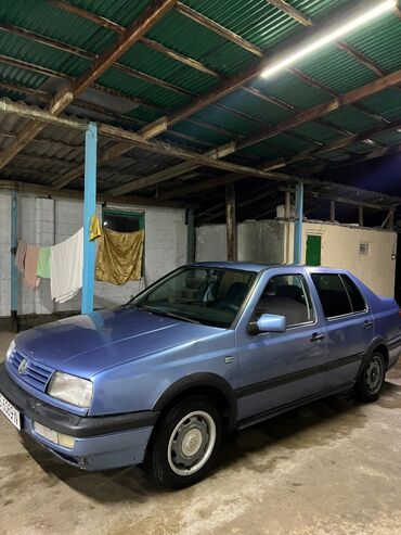 оборудование для автомойки цены в бишкеке: Volkswagen Vento: 1993 г., 1.8 л, Механика, Бензин, Седан