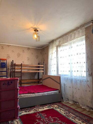 продажа квартир в бишкеке дизель: 2 комнаты, 43 м², 103 серия, 1 этаж, Старый ремонт
