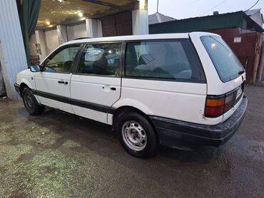 Volkswagen: Volkswagen Passat: 1991 г., 1.8 л, Механика, Бензин, Универсал