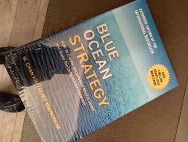 флаг японии: Продаю книгу blue ocean strategy ещё не расспоковал новая неделю назад