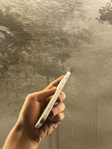 Apple iPhone: IPhone 12 mini, Белый — 5