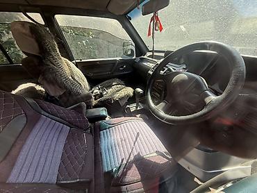 трёхдверный: Mitsubishi Pajero: 1994 г., 2.8 л, Механика, Дизель, Внедорожник — 9
