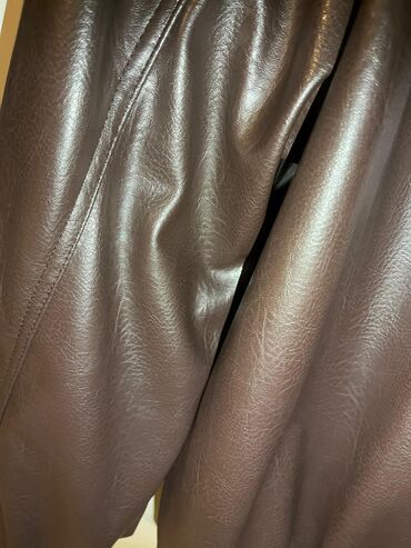 Kurtkalar: Dəri kurtka, Zara, XS -da lalafo.az — 4 Kurtkalar: Dəri kurtka, Zara, XS — 4