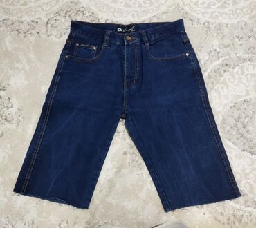 женские джинсы с вышивкой: Шорты XL (EU 42), 2XL (EU 44), цвет - Синий
