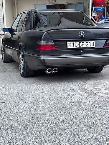 w124 radiator: Mercedes-Benz sedan (W124 seriyası) - Kuzov: qara rəng, sedan kuzov — 3