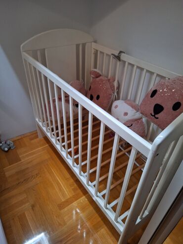 krevetac za bebe igracka: Unisex, Upotrebljenо, bоја - Bela