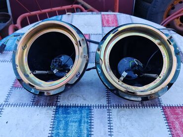 Auto delovi: Solja fara Lada 2121,21213,21214 Niva Leva Desna br.3. Polovno — 2