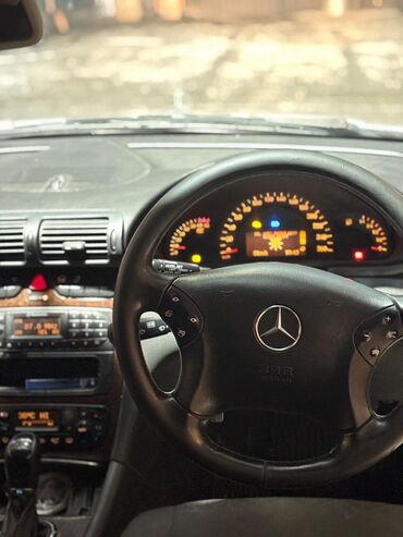 купить маленькую машину недорого: Mercedes-Benz C-Class: 2000 г., 2 л, Типтроник, Бензин, Седан