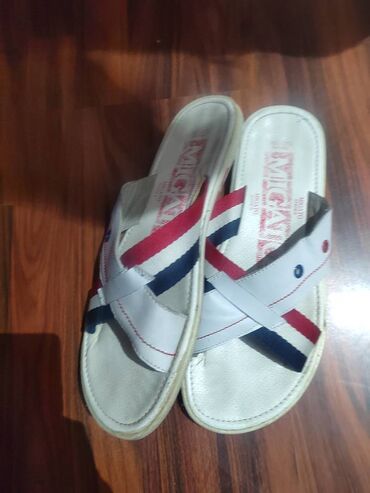 labrador sandale: Slippers, size - 45
