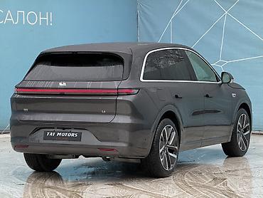 Lixiang: Lixiang L6: 2024 г., 1.5 л, Автомат, Гибрид, Внедорожник — 5