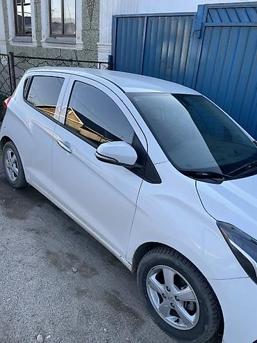 линзу: Chevrolet Spark: 2017 г., 1 л, Вариатор, Бензин, Хэтчбэк — 3
