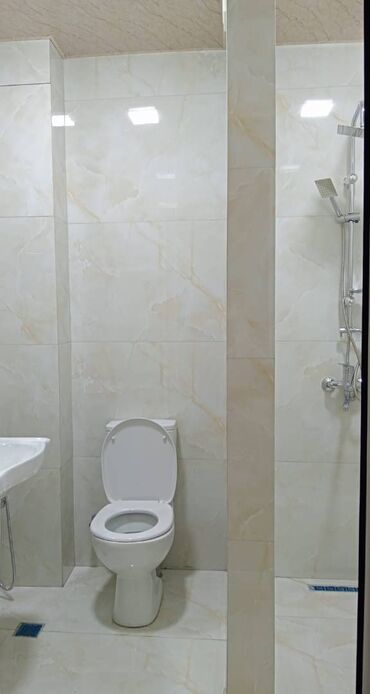 Uzunmüddətli kirayə mənzillər: Nərimanov rayonu, Nərimanov metrosu, Təbriz küçəsində, 11 mərtəbəli — 10