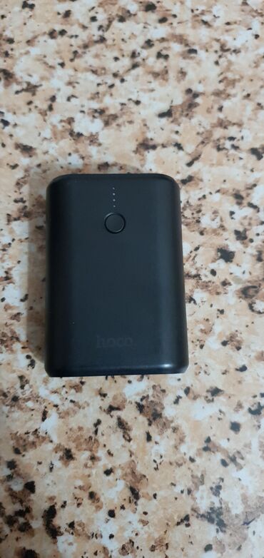 20w: Hoco Powerbank Sadece 2 defe istifade olunub 10000 amper 20w Kicik