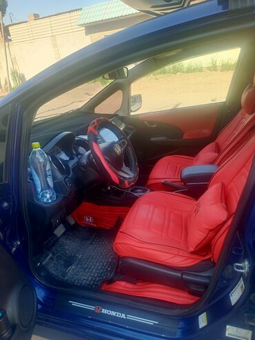 хондай гетиз: Honda Fit: 2012 г., 1.5 л, Автомат, Бензин, Хэтчбэк