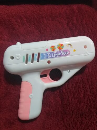 пистолеты игрушечные: Игрушечный пистолет для леденцов чупа чупсом, есть батарейки все