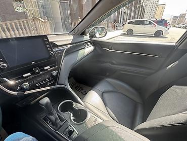 аксессуары на камри: Toyota Camry: 2021 г., 2.5 л, Автомат, Бензин — 9