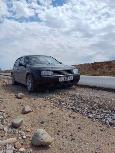 пассат 2002: Volkswagen Golf: 2002 г., 1.6 л, Механика, Бензин, Хетчбек