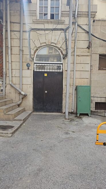 купить квартиру в баку в рублях: Bakı, 28 May, 2 otaqlı, Köhnə tikili, m. 28 may, 47 kv. m