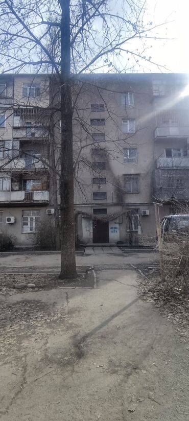 prodazha gotovyh: 2 комнаты, 43 м², Индивидуалка, 3 этаж, Старый ремонт