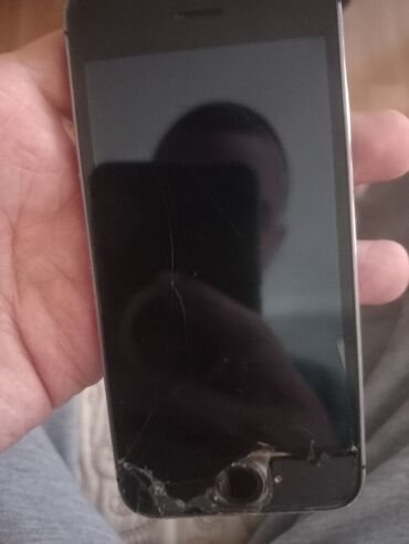 iphone 5s стекло: IPhone 5s, 16 GB, Gümüşü, Qırıq