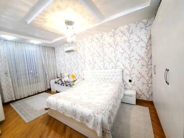 Uzunmüddətli kirayə mənzillər: Həzi Aslanov metrosuna yaxin Qədir Məmmədov kucesində 13 mertebeli — 12