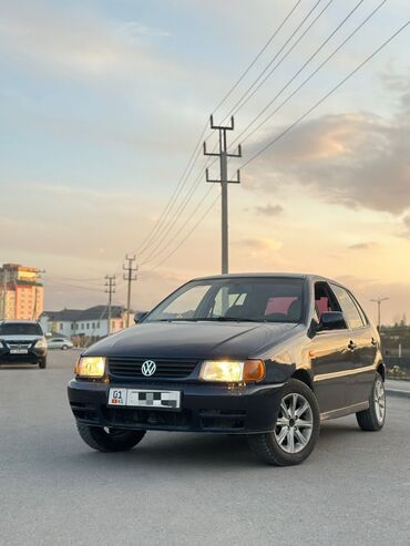 хетчбэк: Volkswagen Polo: 1998 г., 1.4 л, Механика, Бензин, Хэтчбэк