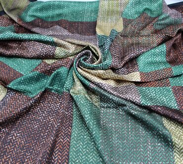 Digər qadın geyimləri: Türkiyə istehsalı olan 90x90 sm olan yaylıqlar. Qiyməti 13 AZN. Əlaqə -da lalafo.az — 4 Digər qadın geyimləri: Türkiyə istehsalı olan 90x90 sm olan yaylıqlar. Qiyməti 13 AZN. Əlaqə — 4