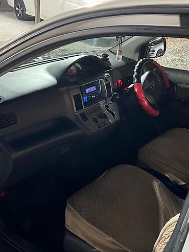 машина таракан: Toyota Raum: 2004 г., 1.5 л, Автомат, Бензин, Минивэн — 5