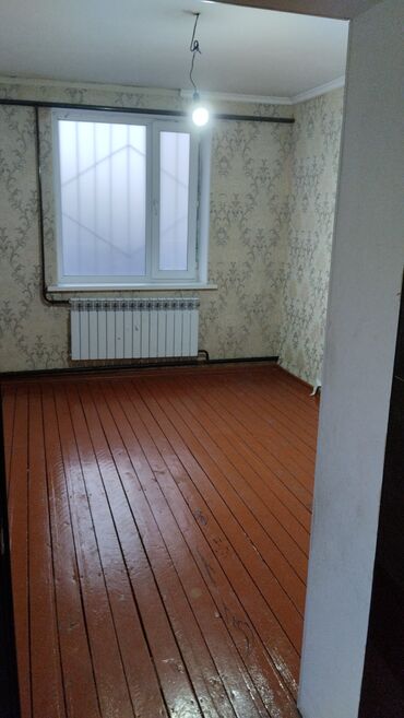 сдаю дом на длительный срок: Сдаётся квартира/ базовым ремонтом.собственик, без подселение, 3 ком