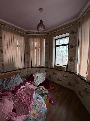Продажа коттеджей и домов: 🏡 Продаётся: 2-этажный особняк с подвалом — 400 м² 📍 Локация: Бишкек — 19