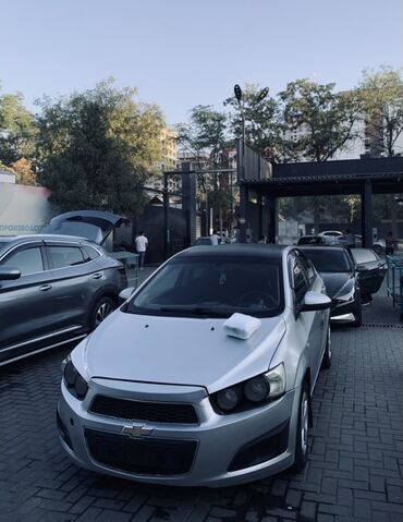 сиденья на нива: Chevrolet Aveo: 2012 г., 1.6 л, Автомат, Бензин, Седан