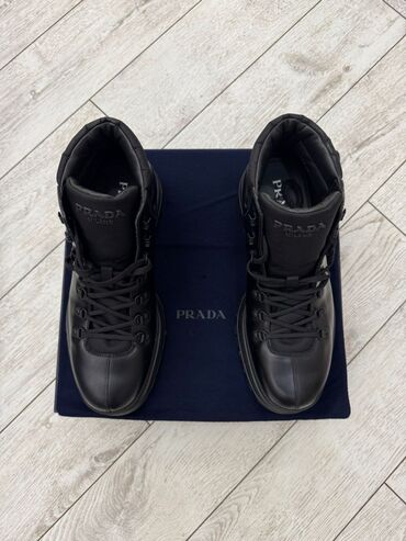 uşaq qış botinkaları: Məhsul: Prada Milano kişi ayaqqabısı 2100 azn alınıb heç geyinilməyib