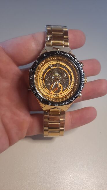 Qol saatları: Yeni mexanika saatlar. Modeldən aslı olaraq qiymətlər 40 AZN-dən 50 — 10