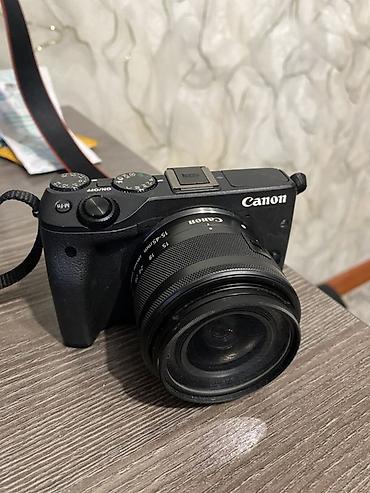 обьект: Беззеркальная камера Canon EOS M3 с двумя объективами. Комплект: - — 2