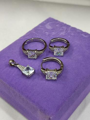 Серебряные наборы украшений: Серебряный набор  под Карьтие Серебро 925 пробы Размеры имеются — 11