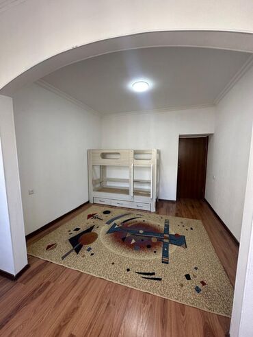 квартира 2 комната в бишкеке: 106 м², С мебелью