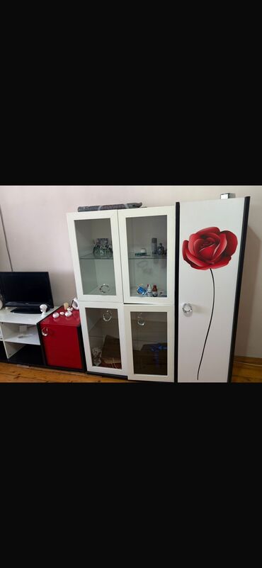 işləmiş divan kreslo: Divan, İşlənmiş
